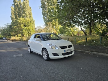 Used Suzuki Swift 2012 for sale - 79399612: Photo