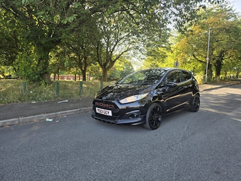 Used Ford Fiesta 2013 for sale - 79400609: Photo