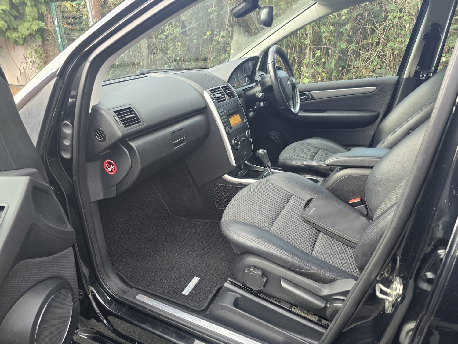 Used Mercedes-Benz A-Class 2010 for sale - 76987111: Photo 10