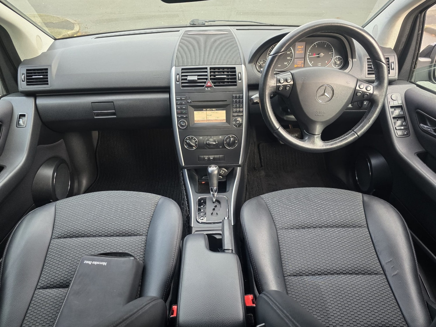 Used Mercedes-Benz A-Class 2010 for sale - 76987111: Photo 5