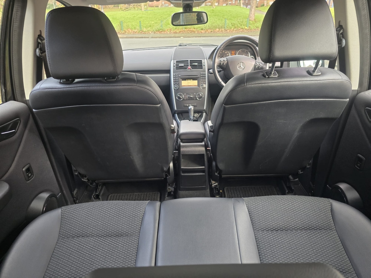 Used Mercedes-Benz A-Class 2010 for sale - 76987111: Photo 9