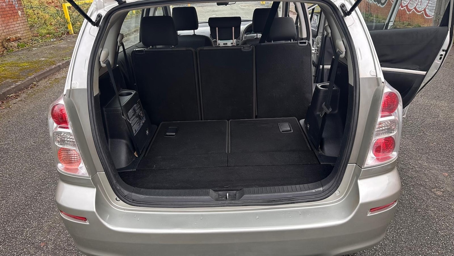 Used Toyota Corolla Verso 2007 for sale - 77984545: Photo 5