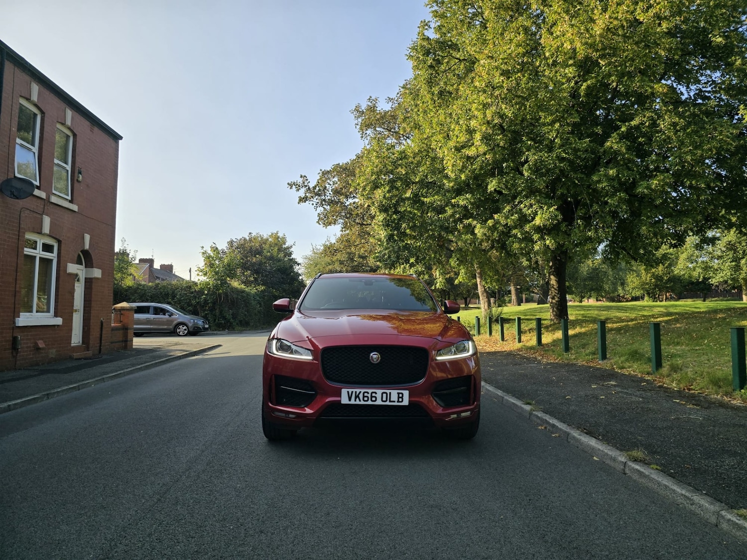 Used Jaguar F-Pace 2016 for sale - 76577167: Photo 1