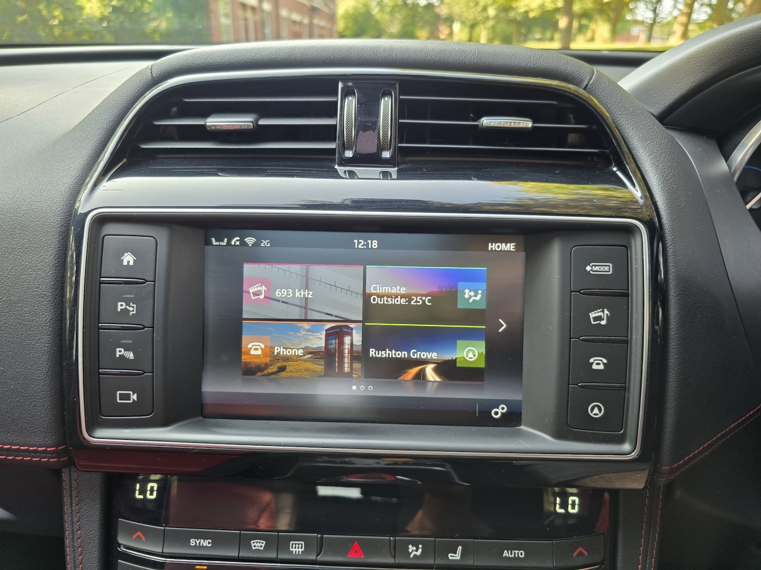 Used Jaguar F-Pace 2016 for sale - 76577167: Photo 11