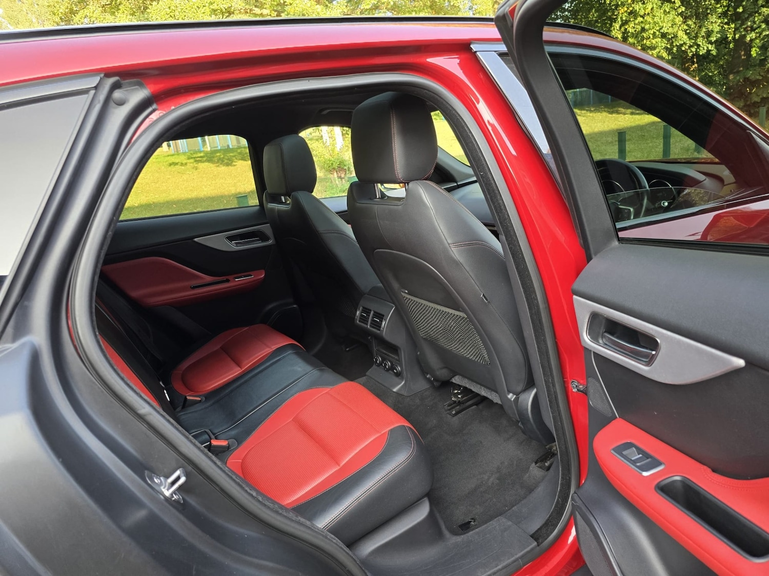 Used Jaguar F-Pace 2016 for sale - 76577167: Photo 15