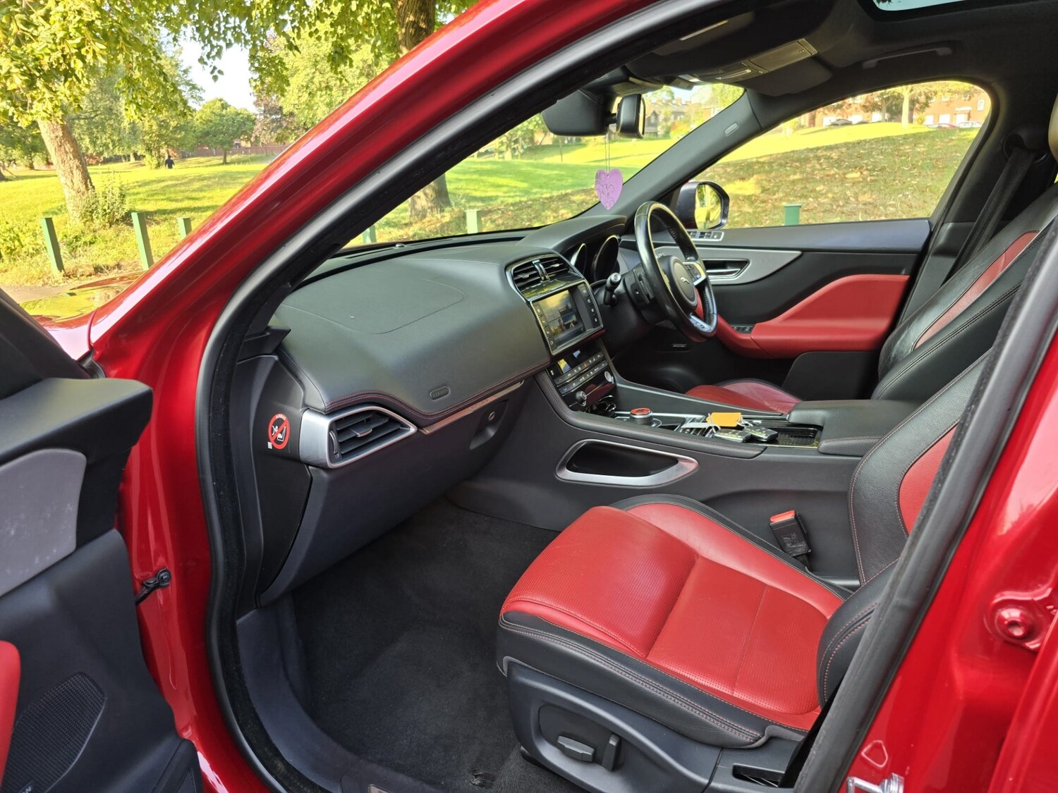 Used Jaguar F-Pace 2016 for sale - 76577167: Photo 22