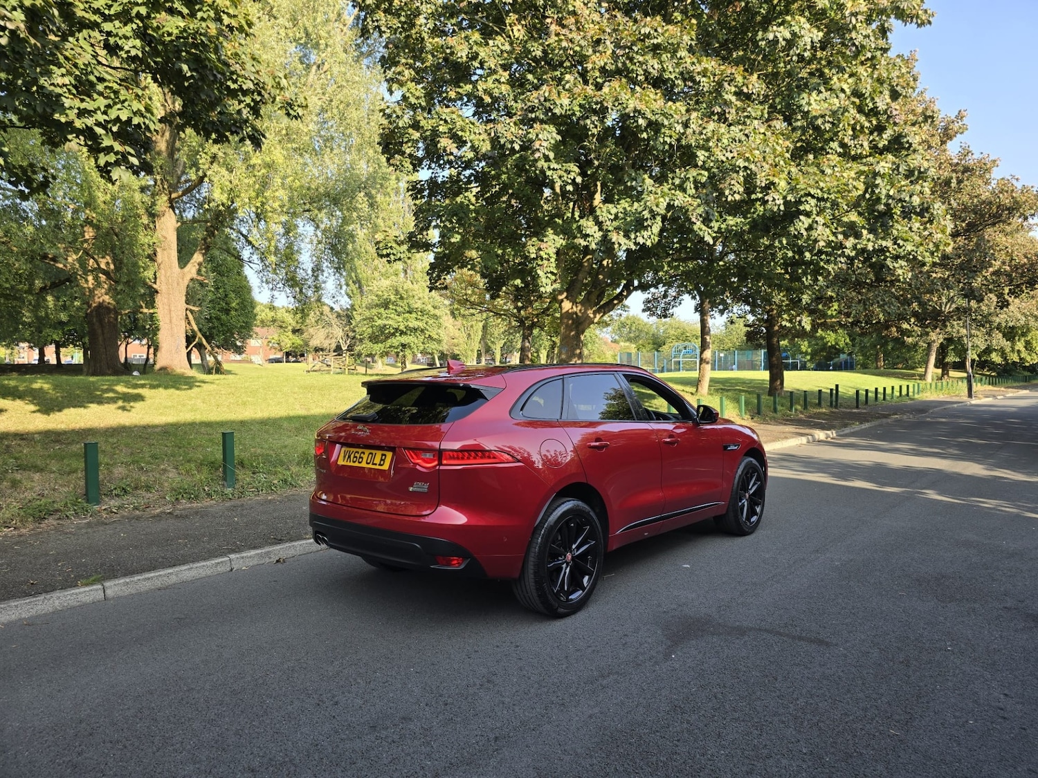 Used Jaguar F-Pace 2016 for sale - 76577167: Photo 8