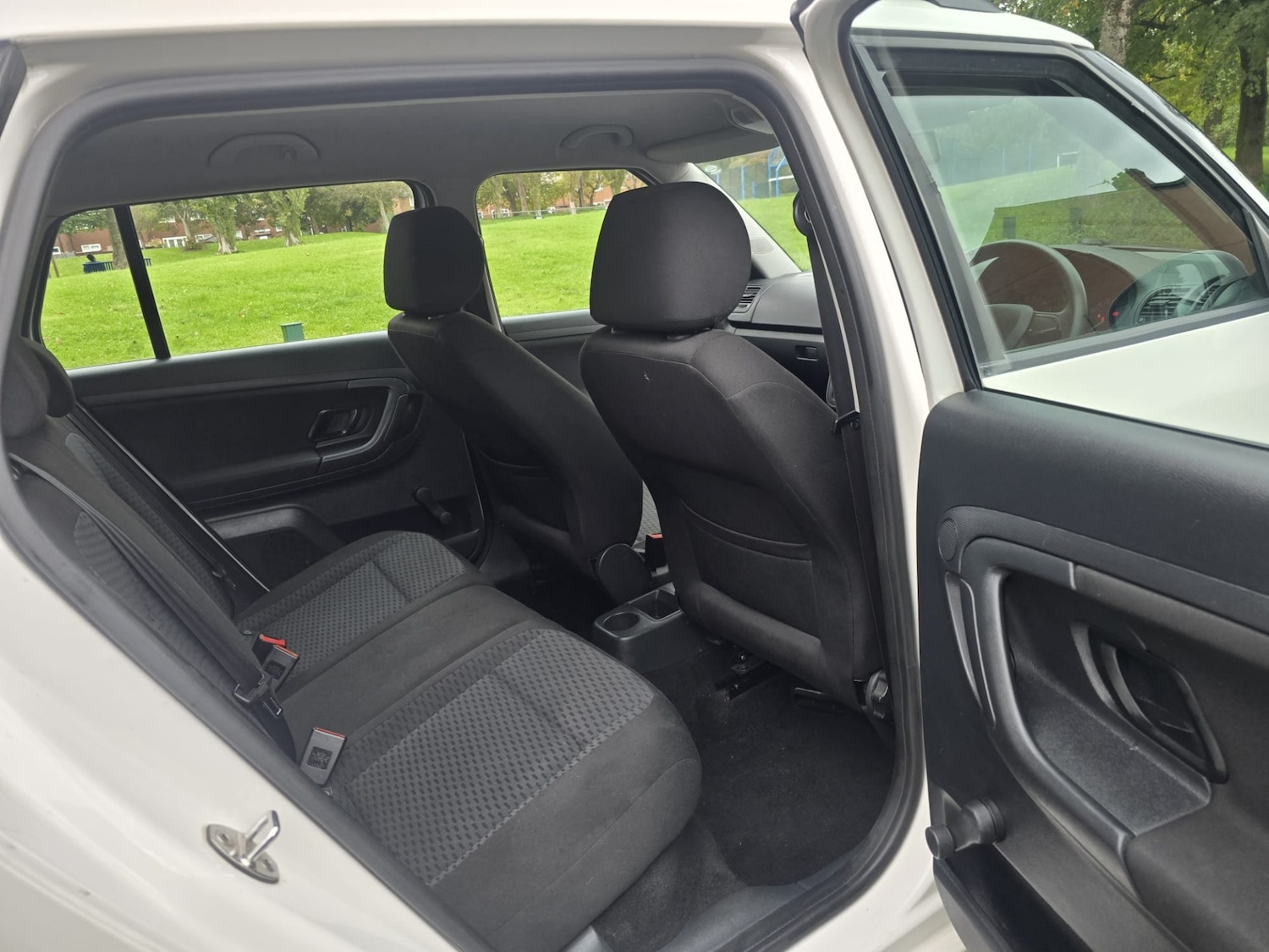 Used Skoda Fabia 2014 for sale - 76476980: Photo 16