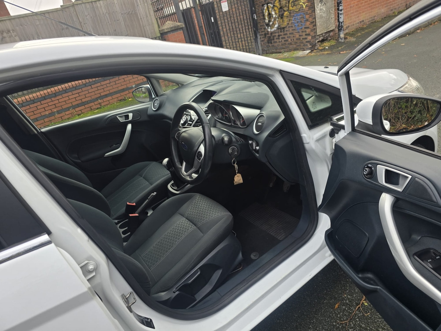 Used Ford Fiesta 2012 for sale - 76719042: Photo 13