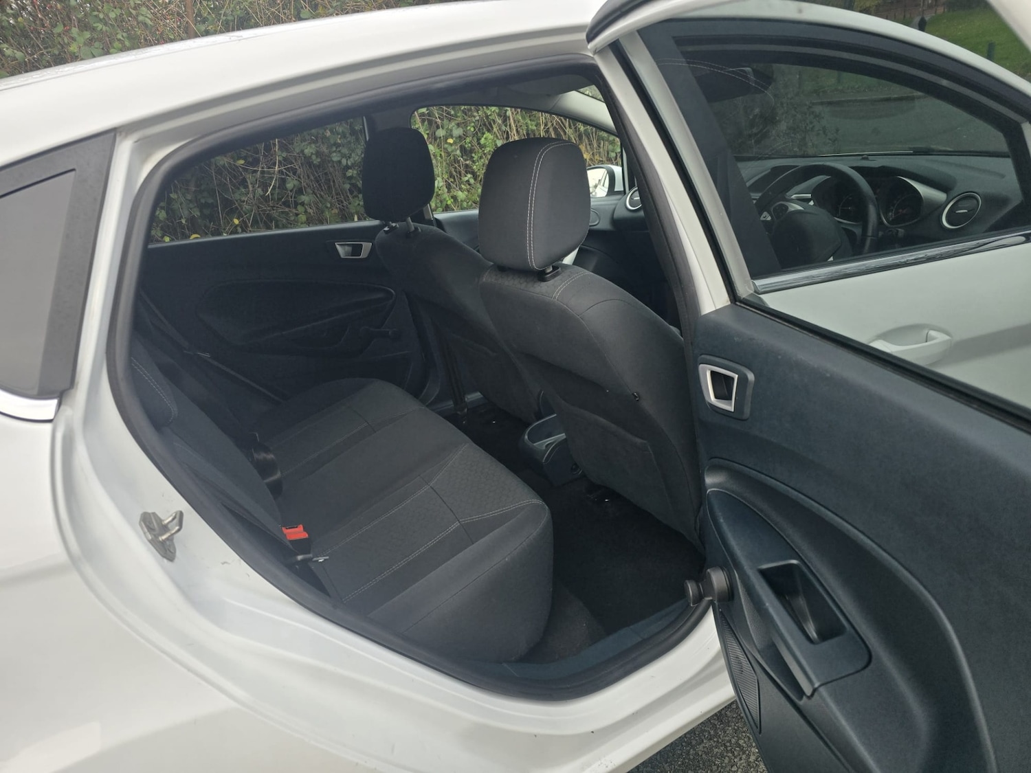 Used Ford Fiesta 2012 for sale - 76719042: Photo 3