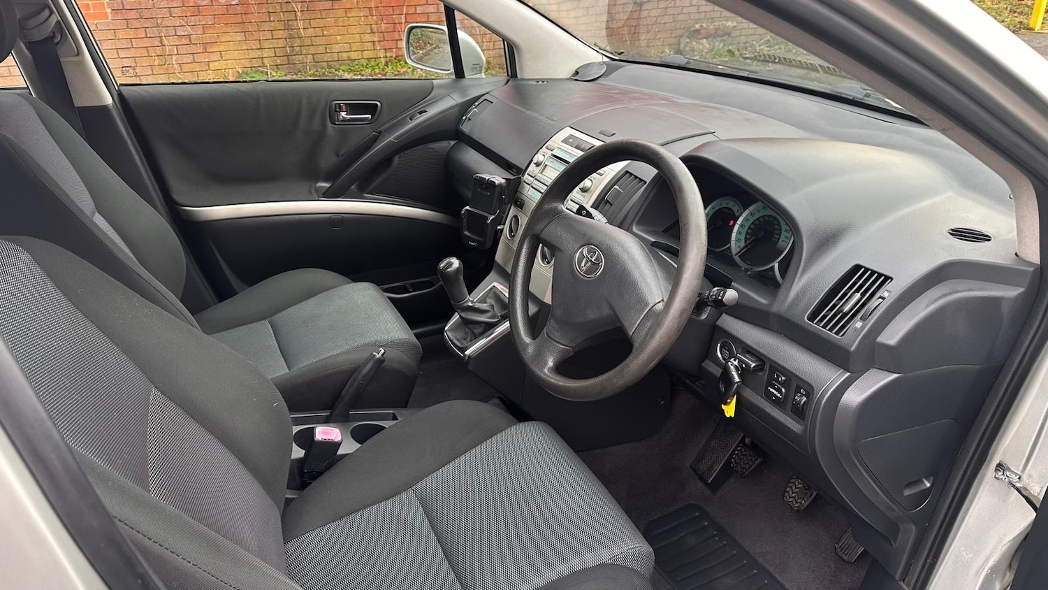 Used Toyota Corolla Verso 2007 for sale - 77790339: Photo 11