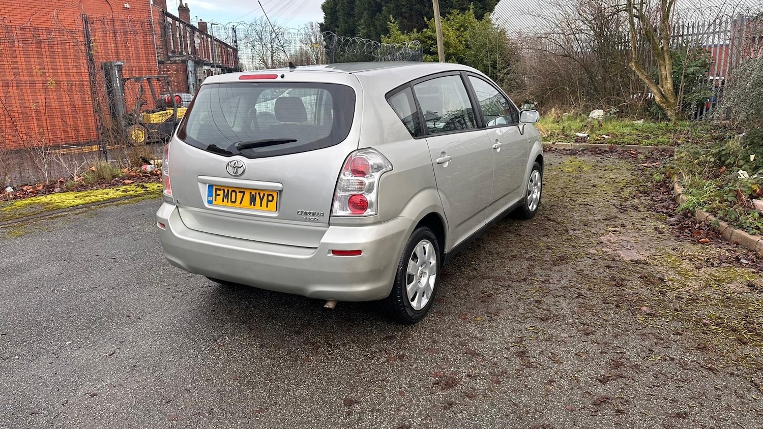 Used Toyota Corolla Verso 2007 for sale - 77790339: Photo 2