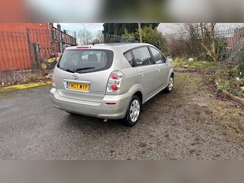 Used Toyota Corolla Verso 2007 for sale - 77790339: Photo