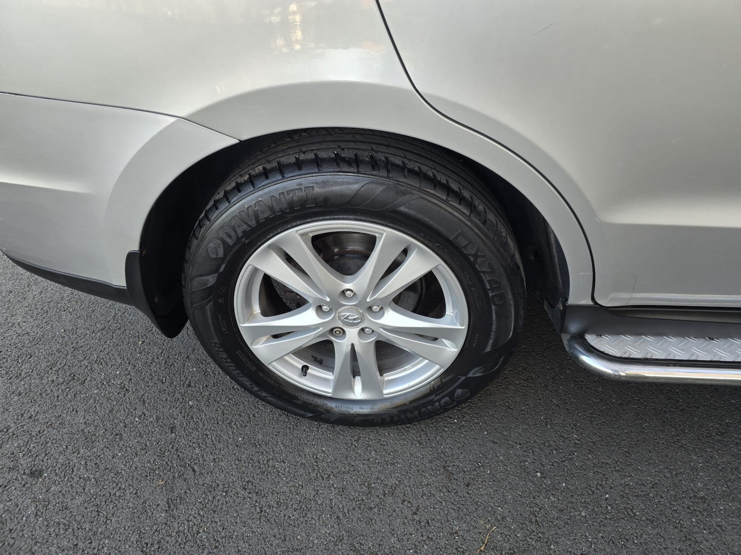 Used Hyundai Santa Fe 2010 for sale - 76476998: Photo 11