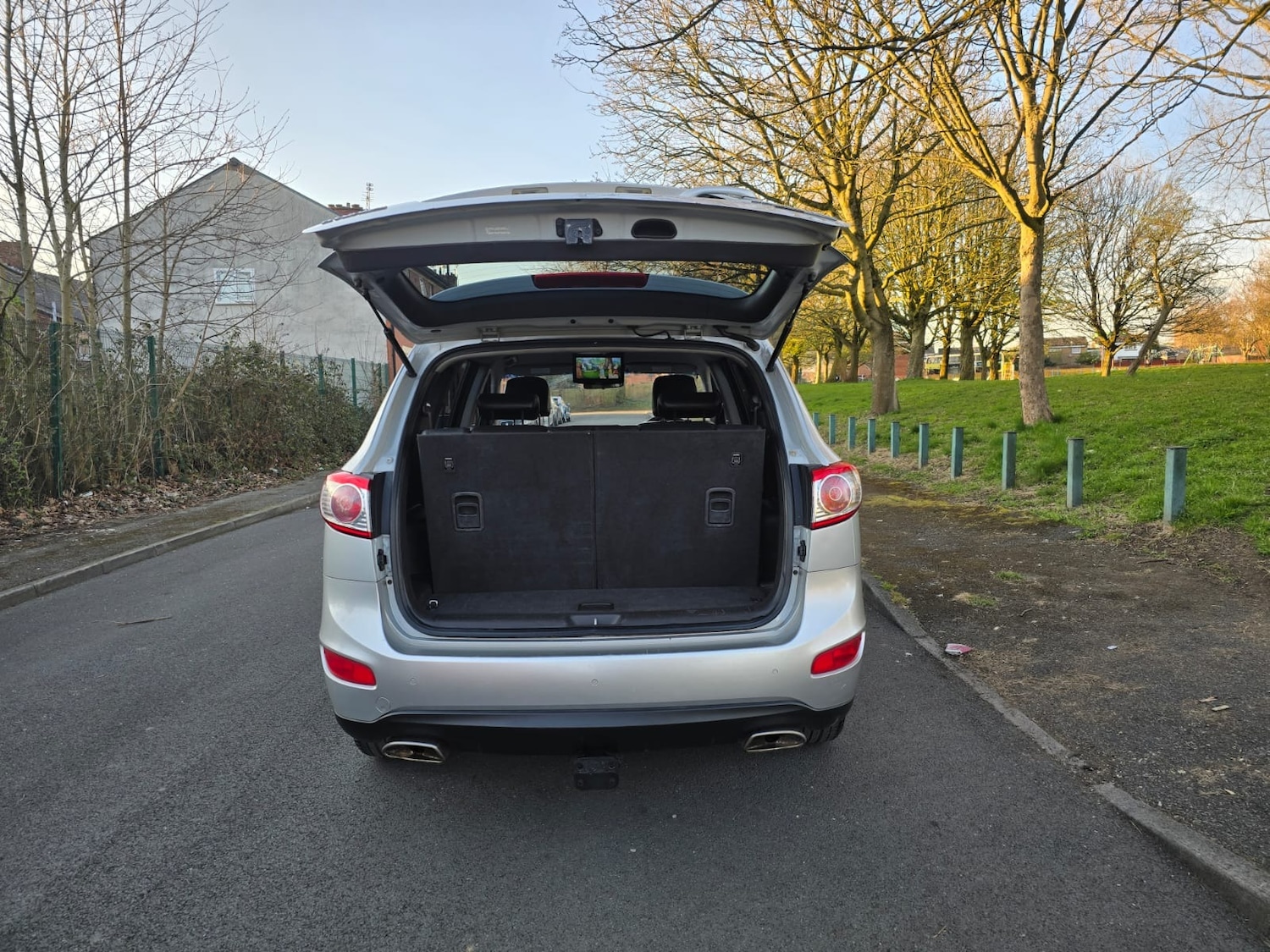 Used Hyundai Santa Fe 2010 for sale - 76476998: Photo 13