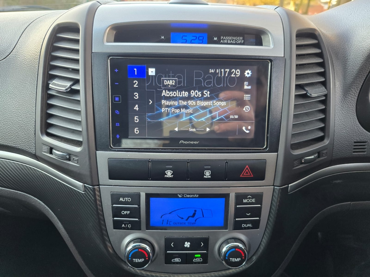 Used Hyundai Santa Fe 2010 for sale - 76476998: Photo 17