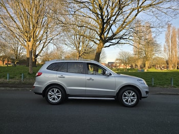 Used Hyundai Santa Fe 2010 for sale - 76476998: Photo