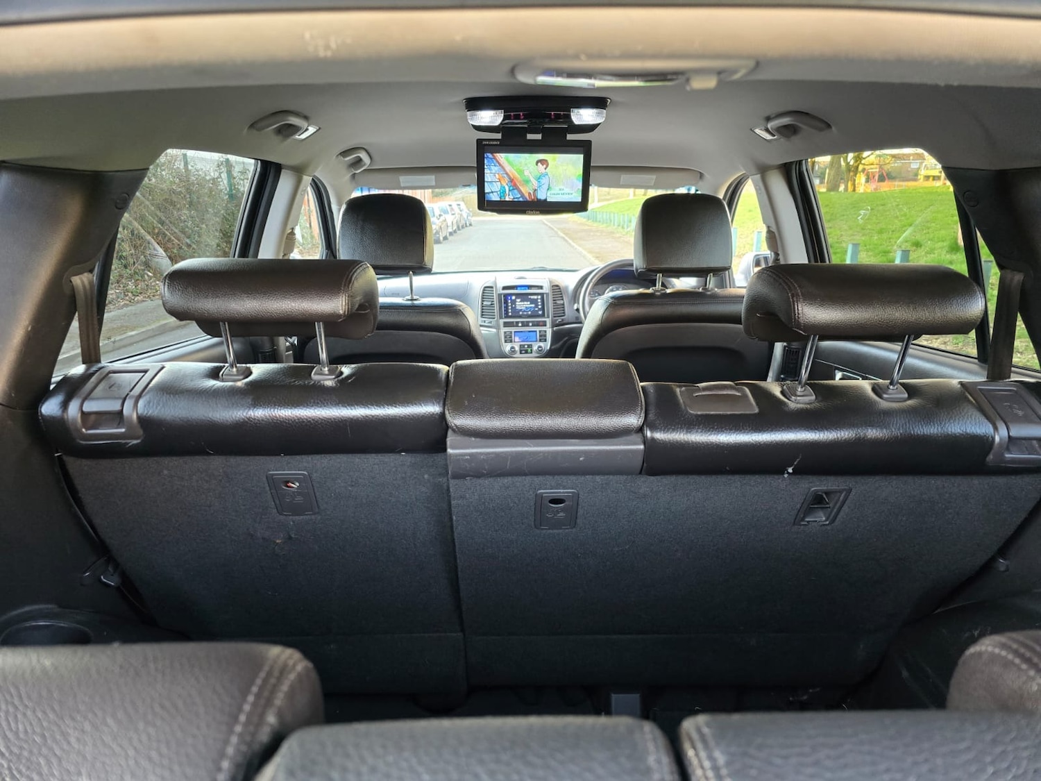 Used Hyundai Santa Fe 2010 for sale - 76476998: Photo 4