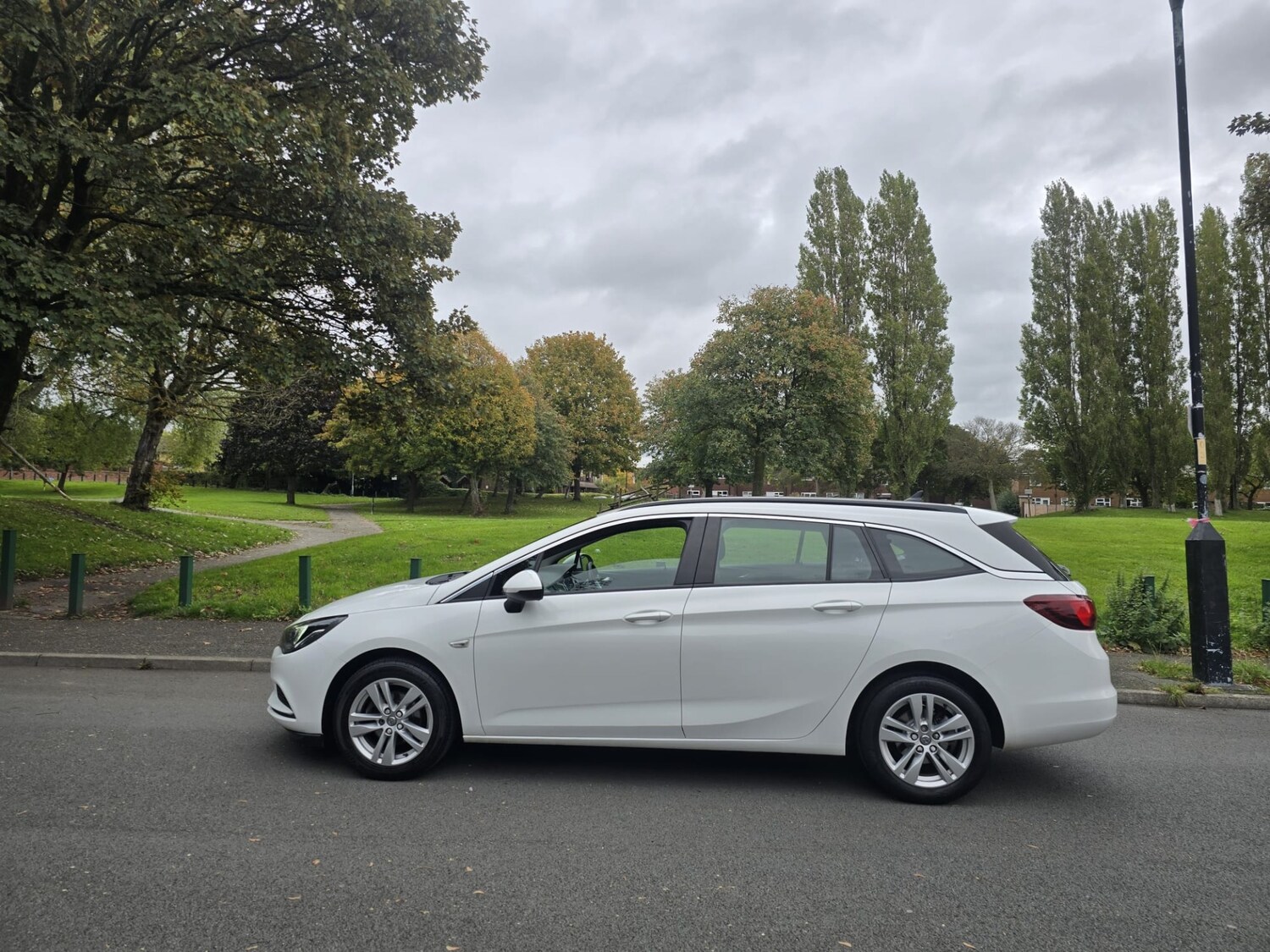 Used Vauxhall Astra 2017 for sale - 77603445: Photo 13