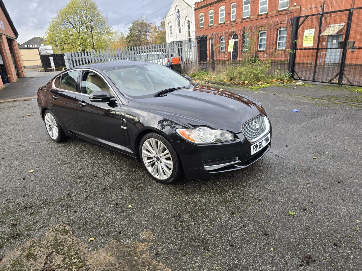 Used Jaguar XF 2010 for sale - 77404795: Photo 14