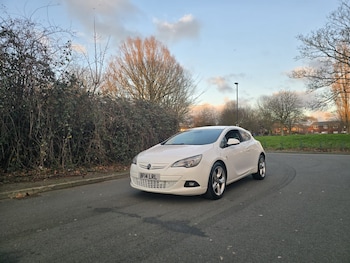 2014 (14) - 2.0 CDTi 16V SRi 3dr