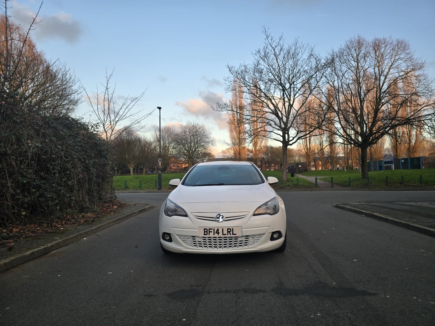 Used Vauxhall Astra GTC 2014 for sale - 77055131: Photo 2