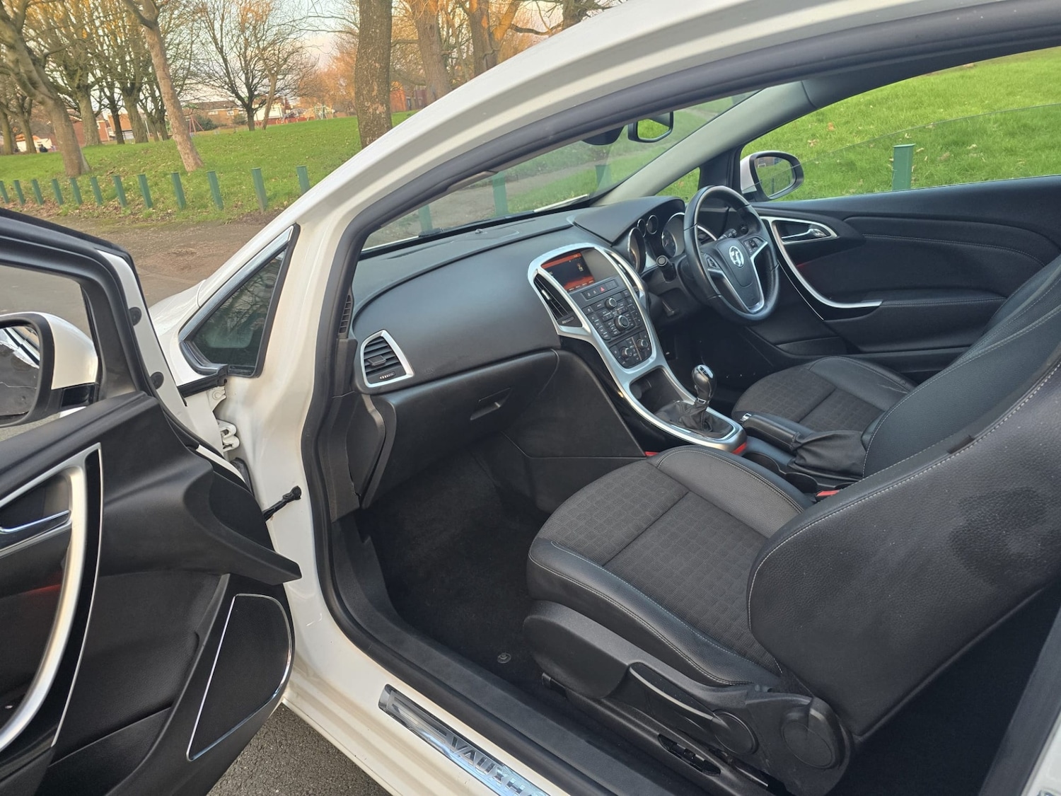 Used Vauxhall Astra GTC 2014 for sale - 77055131: Photo 21