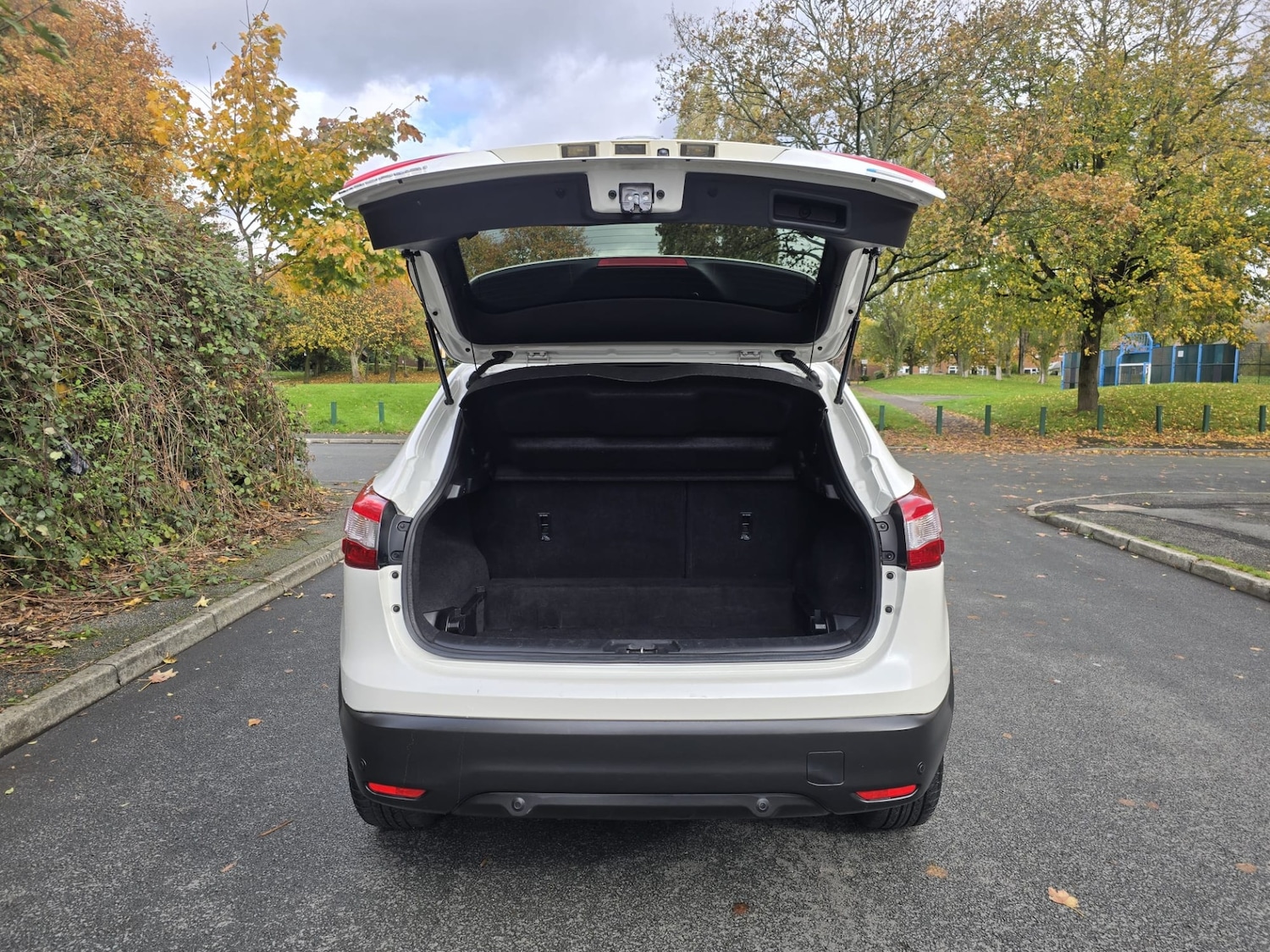 Used Nissan Qashqai 2014 for sale - 76476735: Photo 9