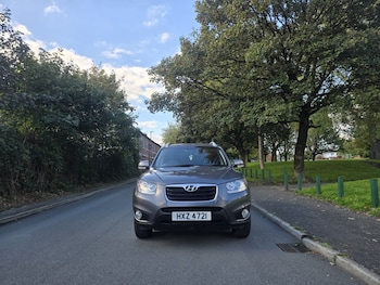 Used Hyundai Santa Fe 2011 for sale - 76726037: Photo