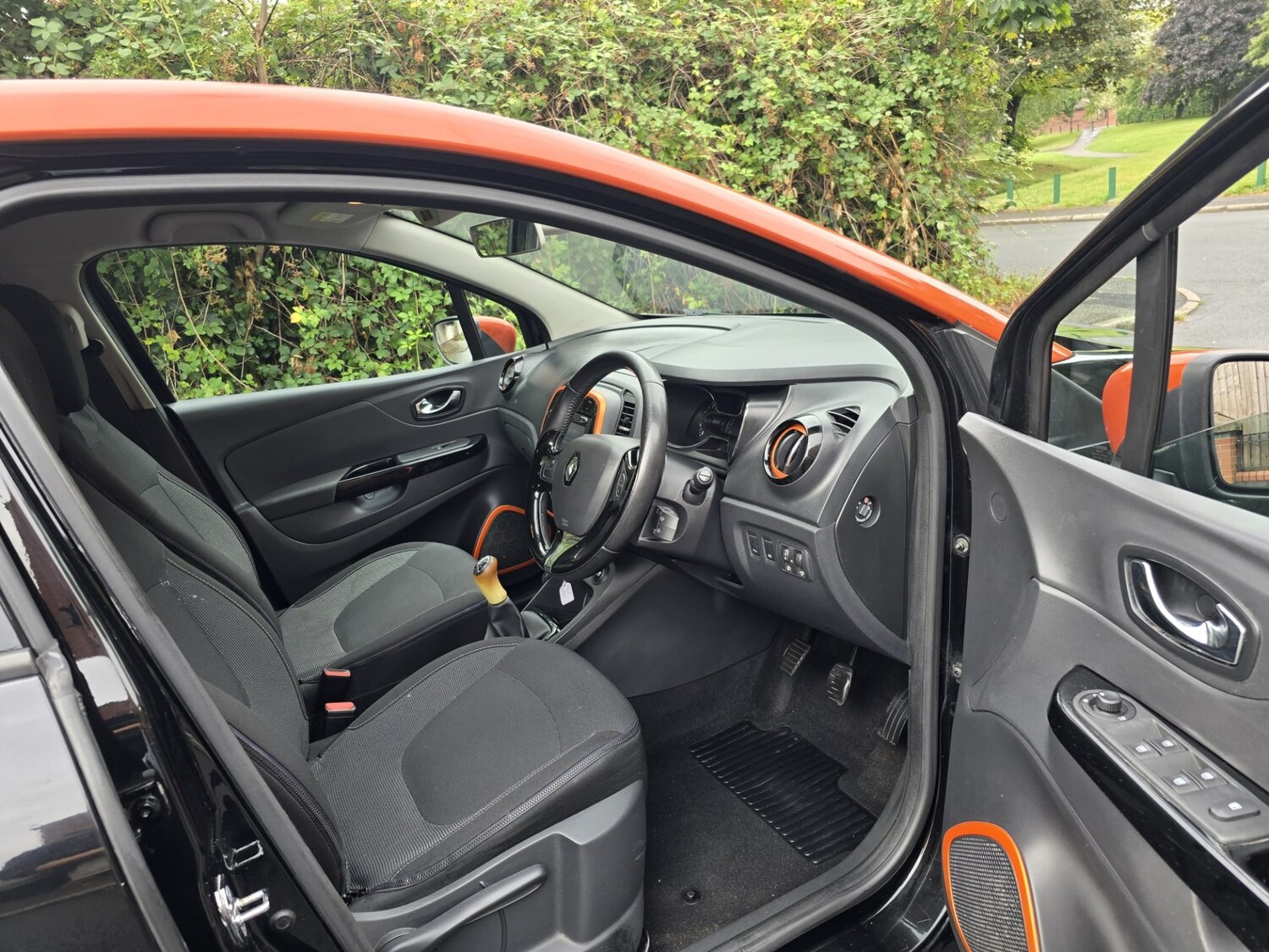 Used Renault Captur 2015 for sale - 77983813: Photo 10