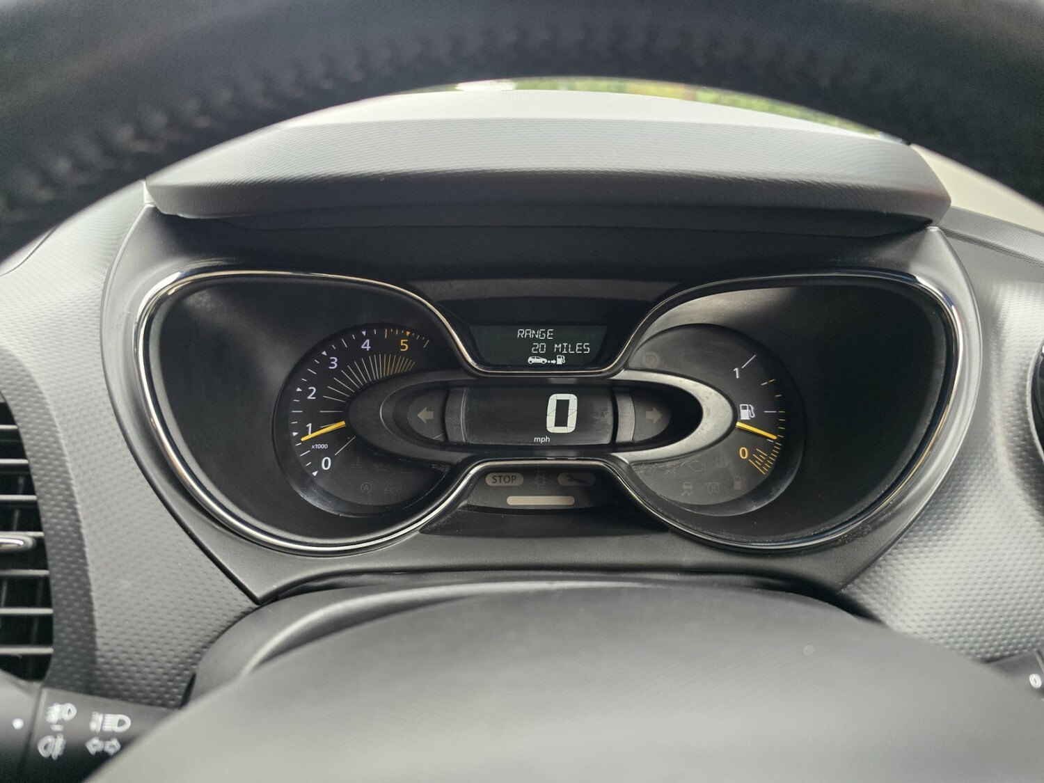 Used Renault Captur 2015 for sale - 77983813: Photo 9