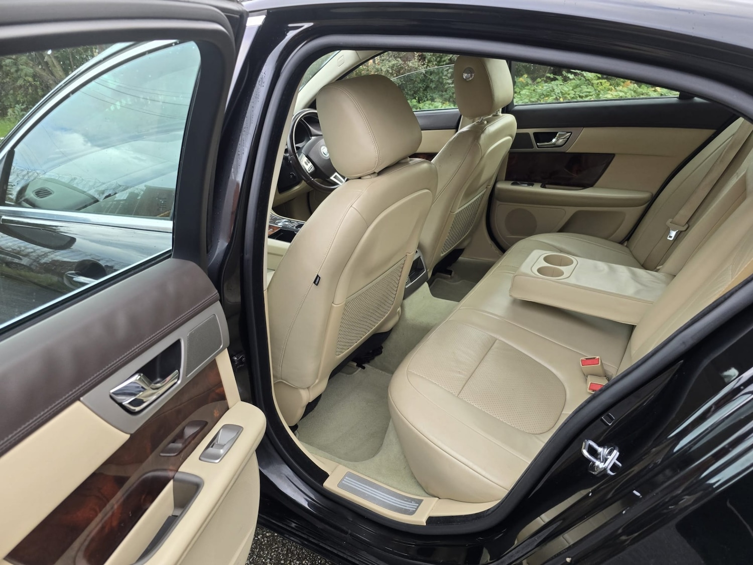 Used Jaguar XF 2010 for sale - 76478060: Photo 4