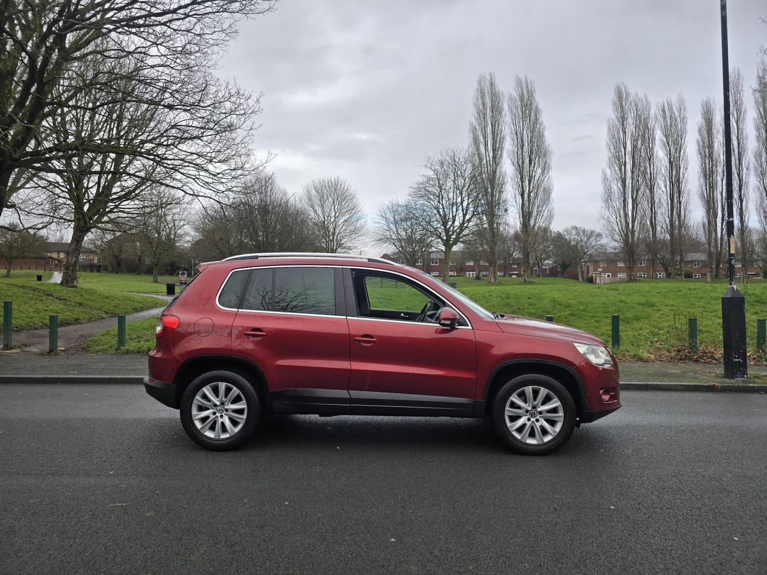 Used Volkswagen Tiguan 2011 for sale - 77168600: Photo 3