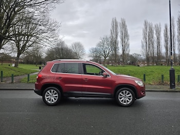 Used Volkswagen Tiguan 2011 for sale - 77168600: Photo