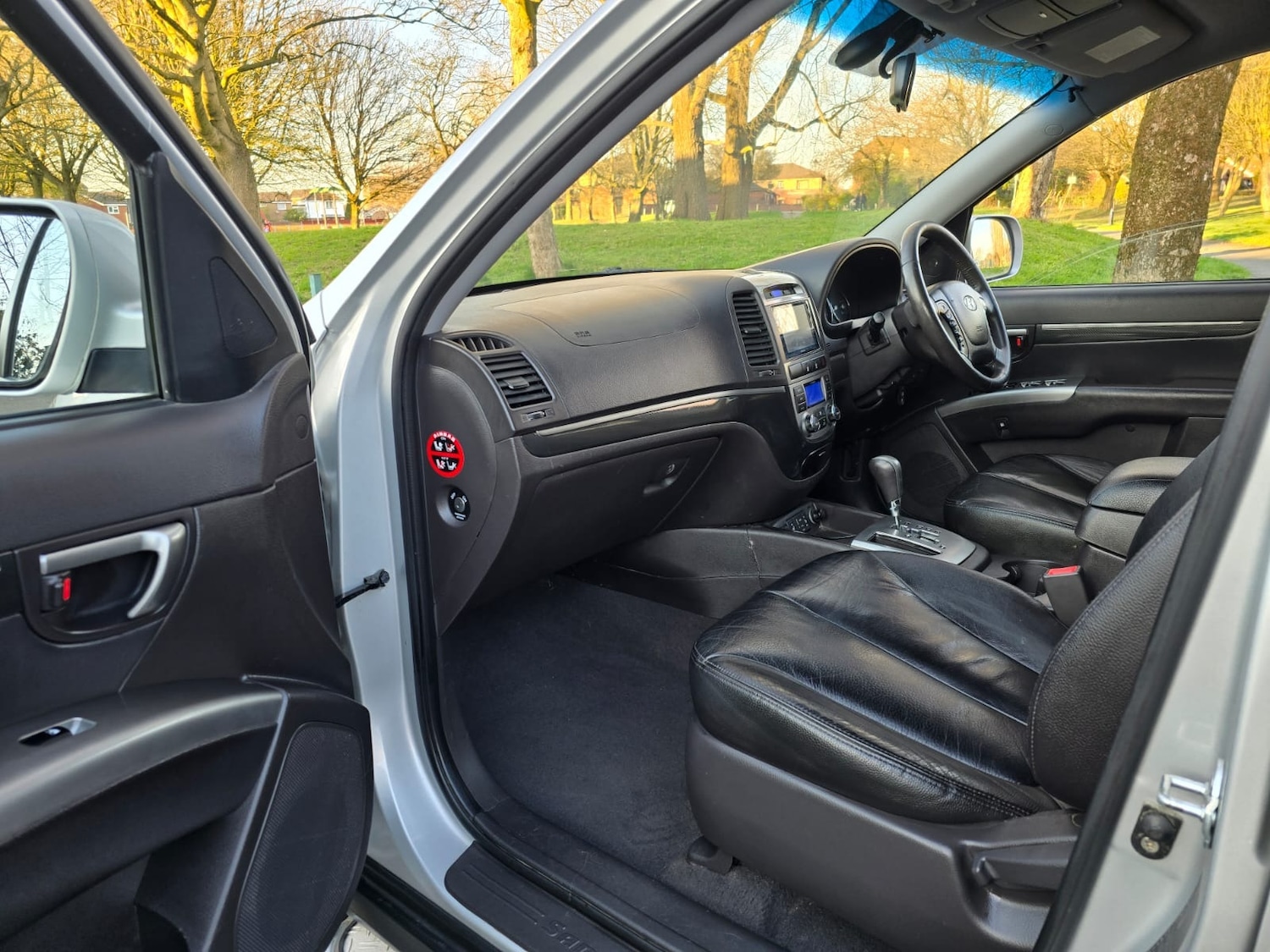 Used Hyundai Santa Fe 2010 for sale - 76554032: Photo 19