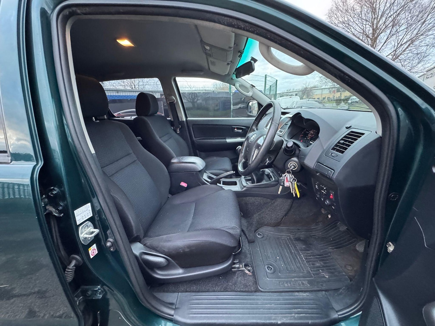 Used Toyota Hilux 2015 for sale - 76935860: Photo 22