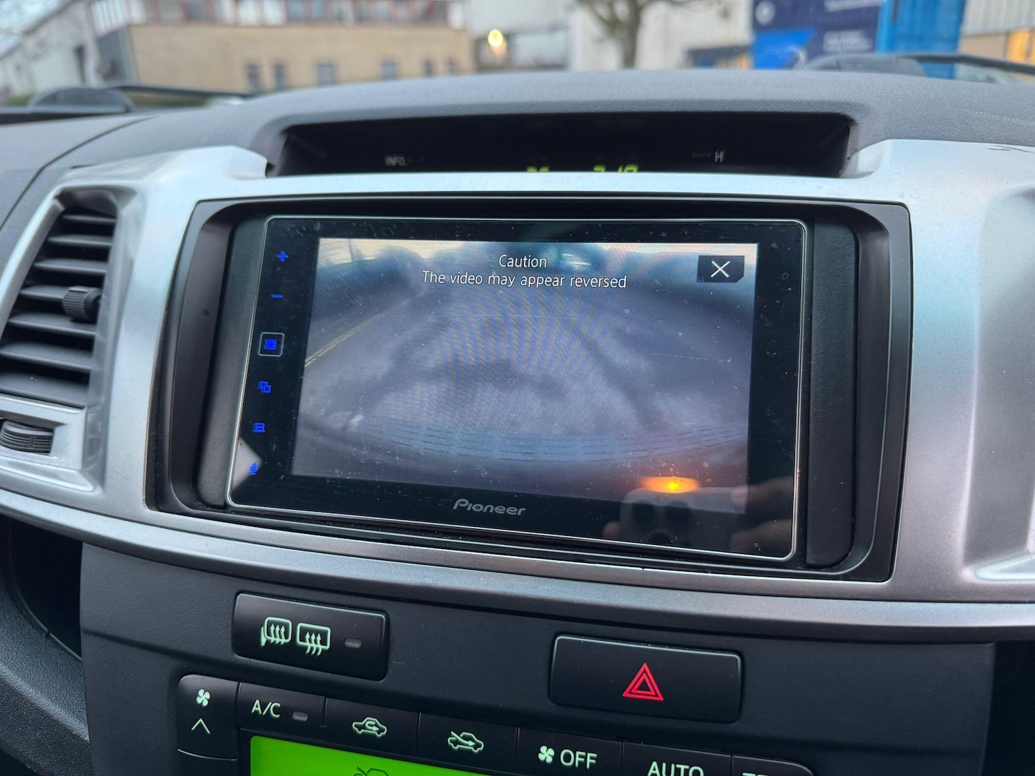 Used Toyota Hilux 2015 for sale - 76935860: Photo 29