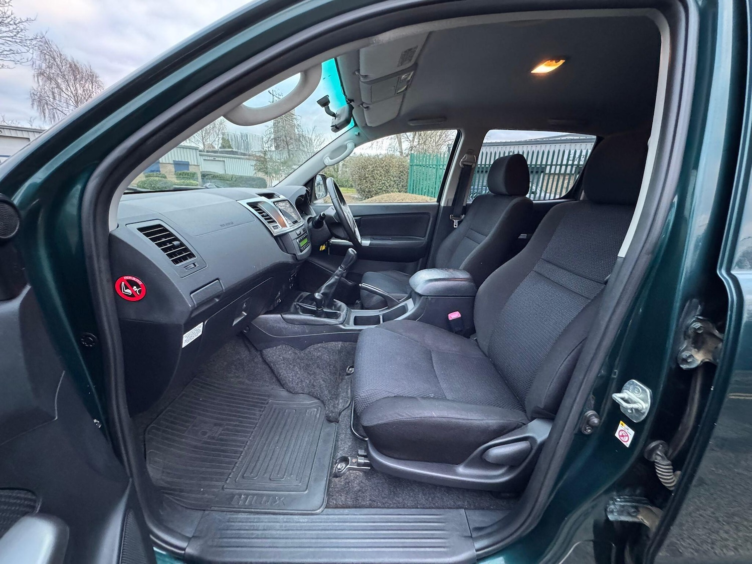 Used Toyota Hilux 2015 for sale - 76935860: Photo 35