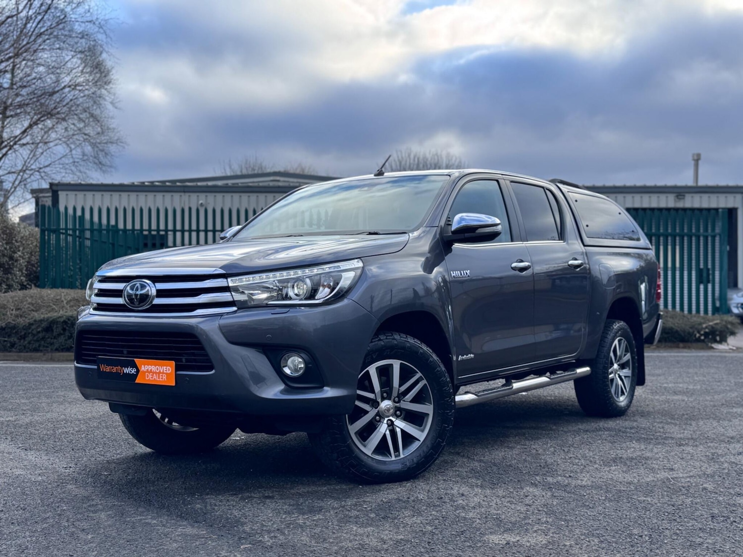 Used Toyota Hilux 2016 for sale - 77440654: Photo 3