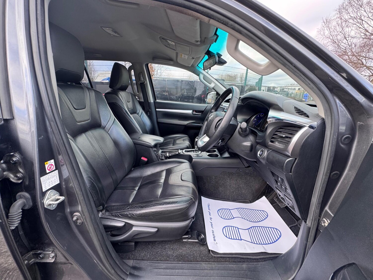 Used Toyota Hilux 2016 for sale - 77440654: Photo 30