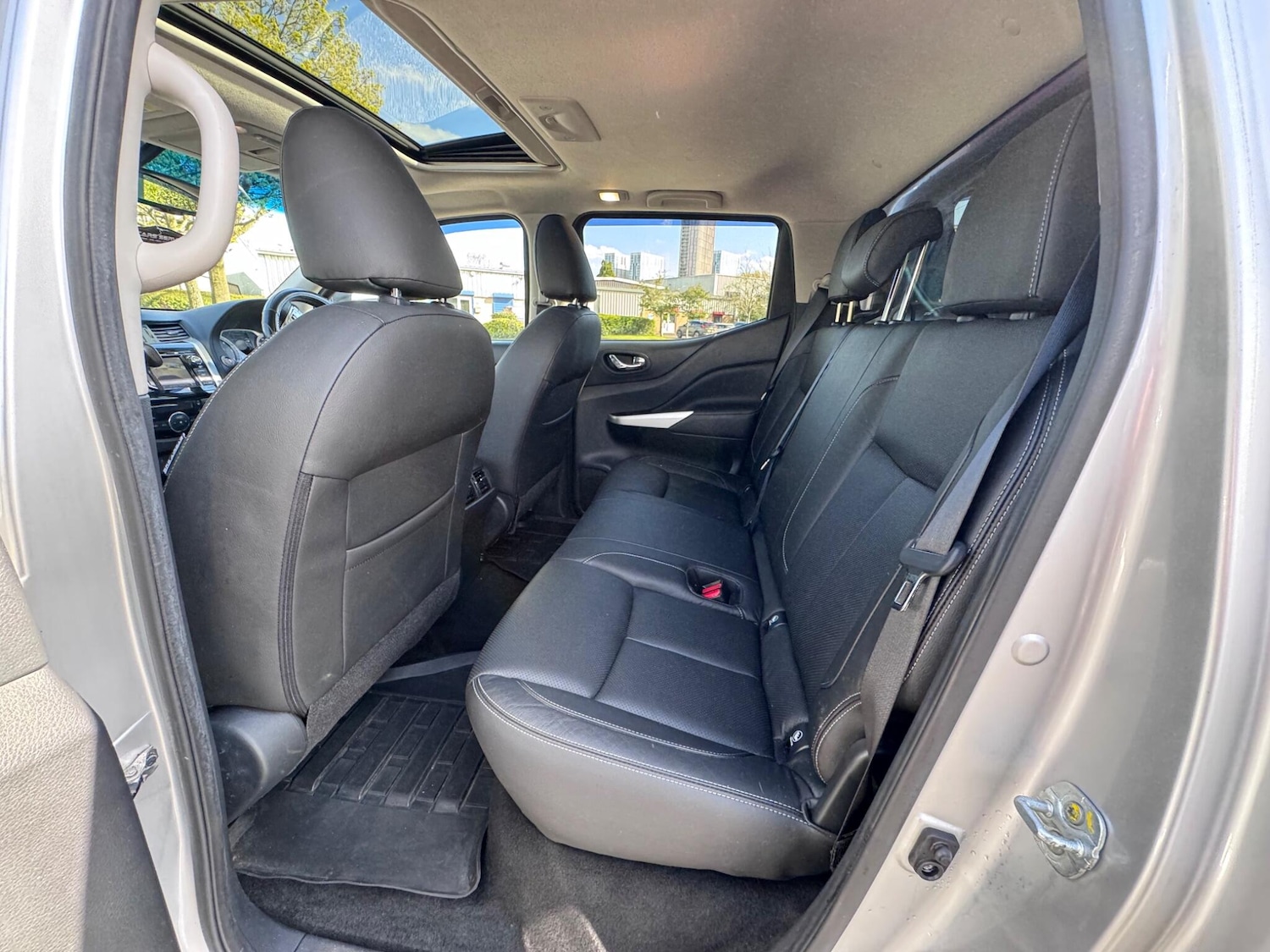 Used Nissan Navara 2017 for sale - 78128172: Photo 37