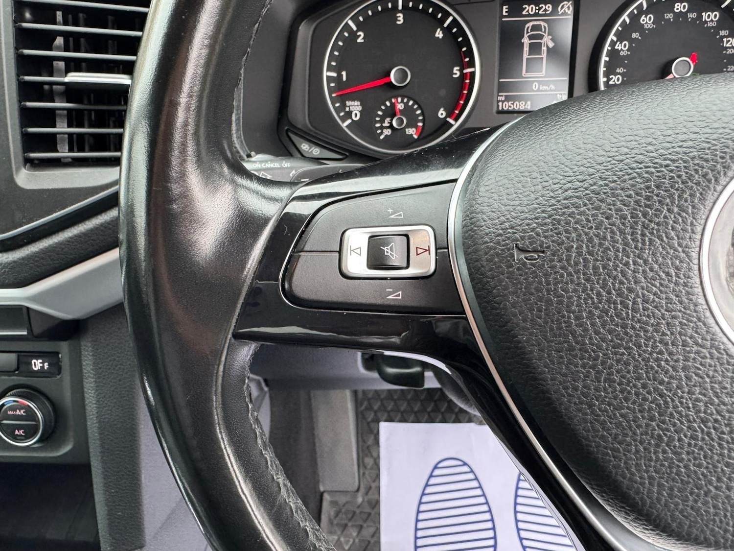 Used Volkswagen Amarok 2017 for sale - 76585100: Photo 39