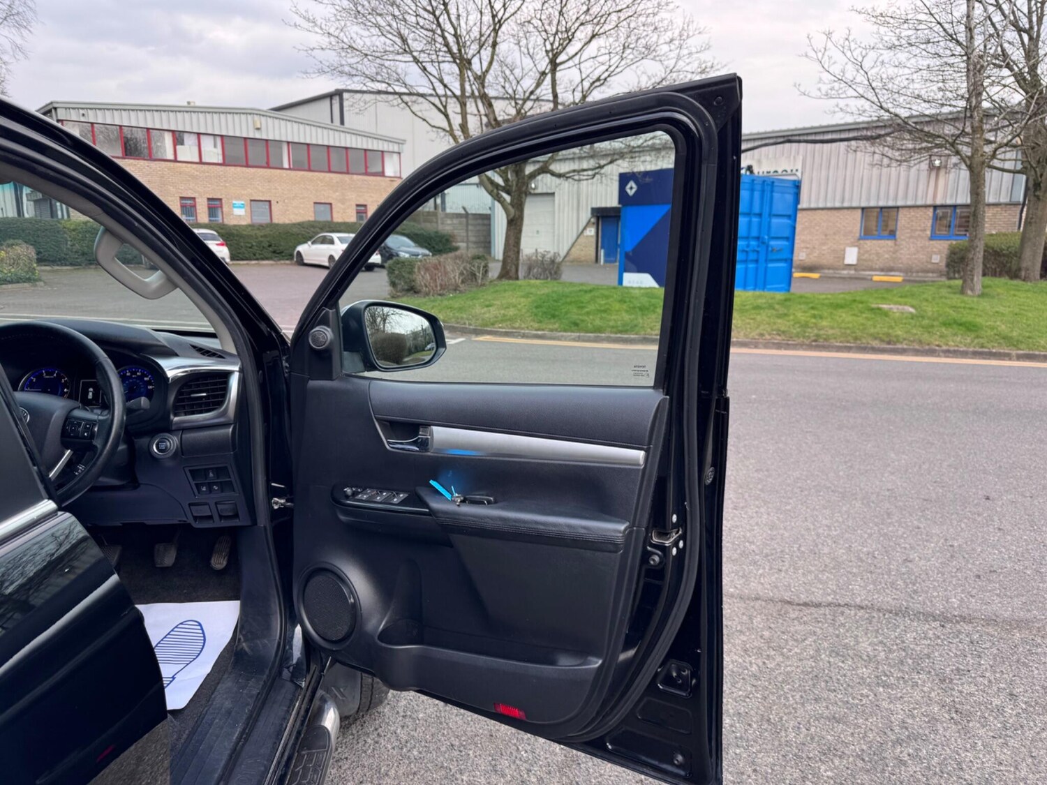 Used Toyota Hilux for sale - 77768244: Photo 19