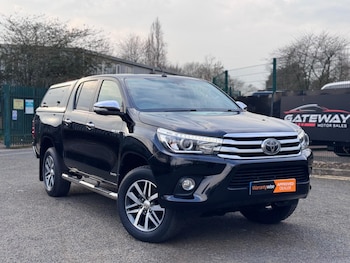 Used Toyota Hilux 2017 for sale - 77768244: Photo