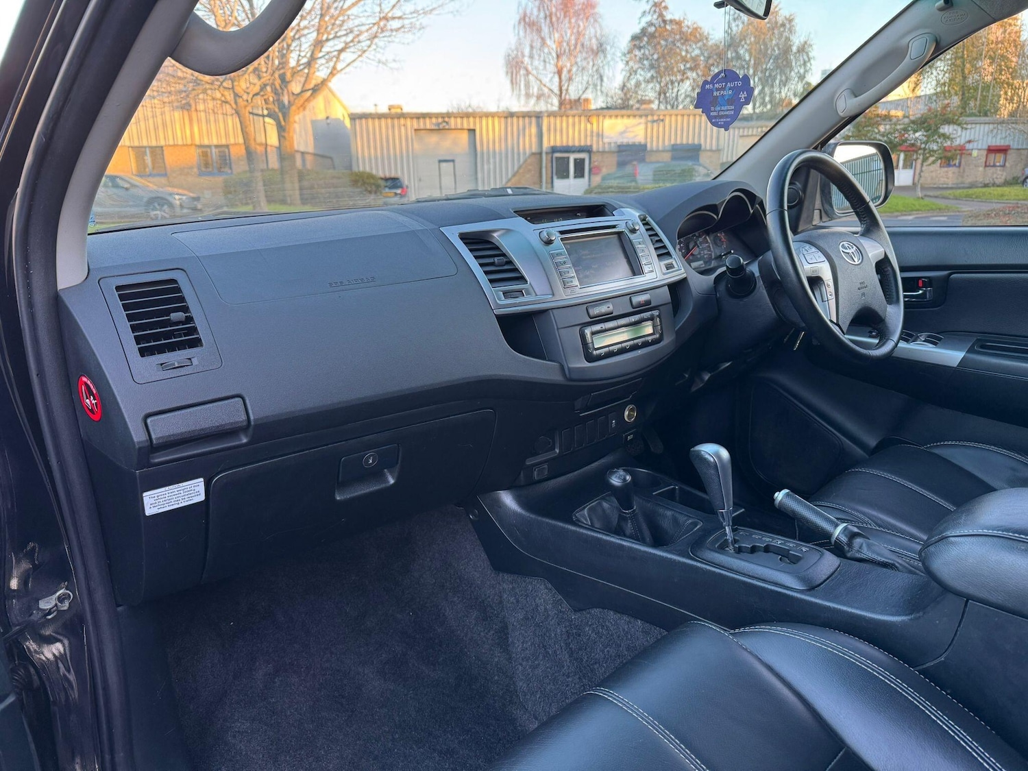 Used Toyota Hilux 2015 for sale - 76855925: Photo 19