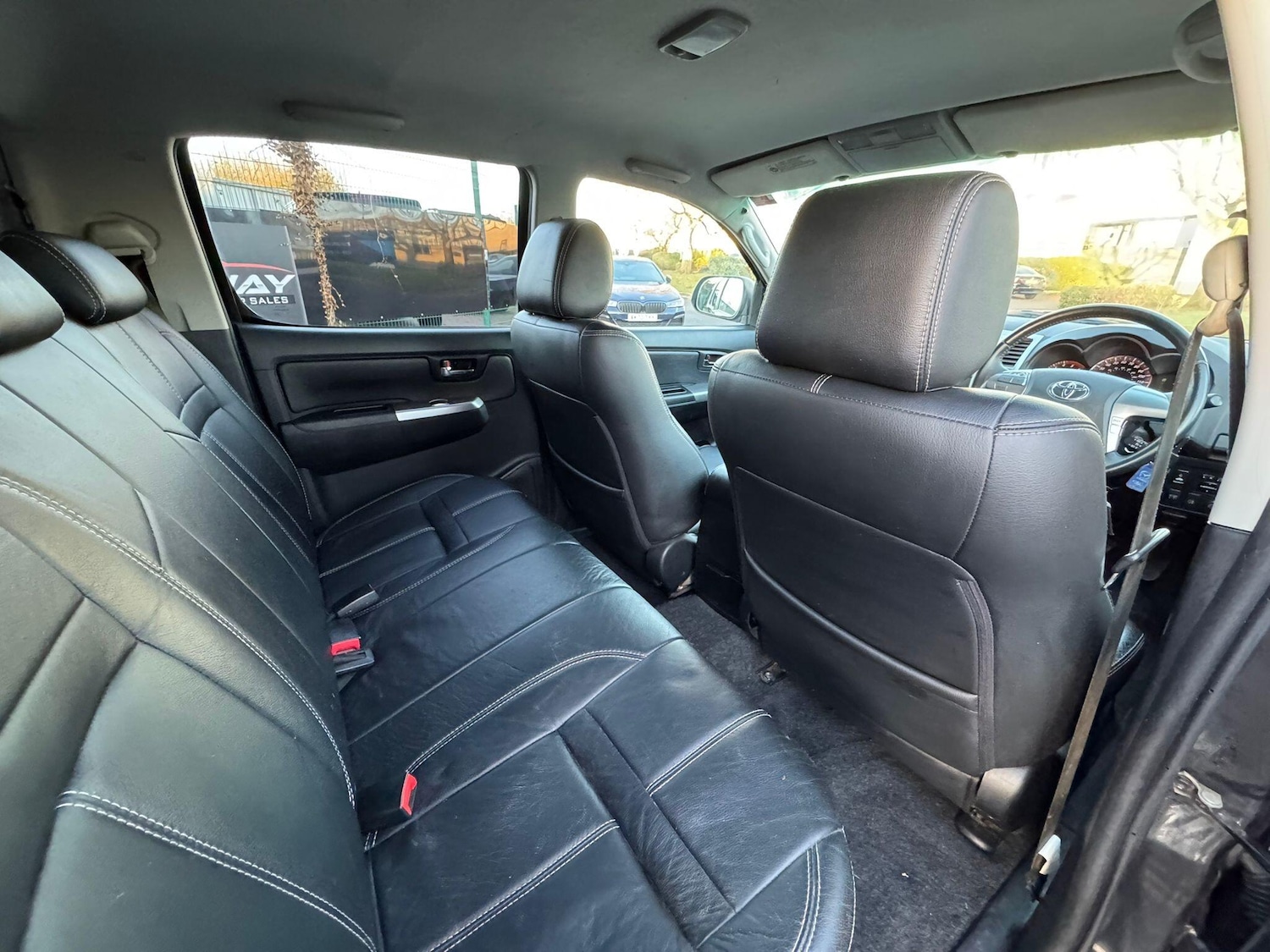 Used Toyota Hilux 2015 for sale - 76855925: Photo 34