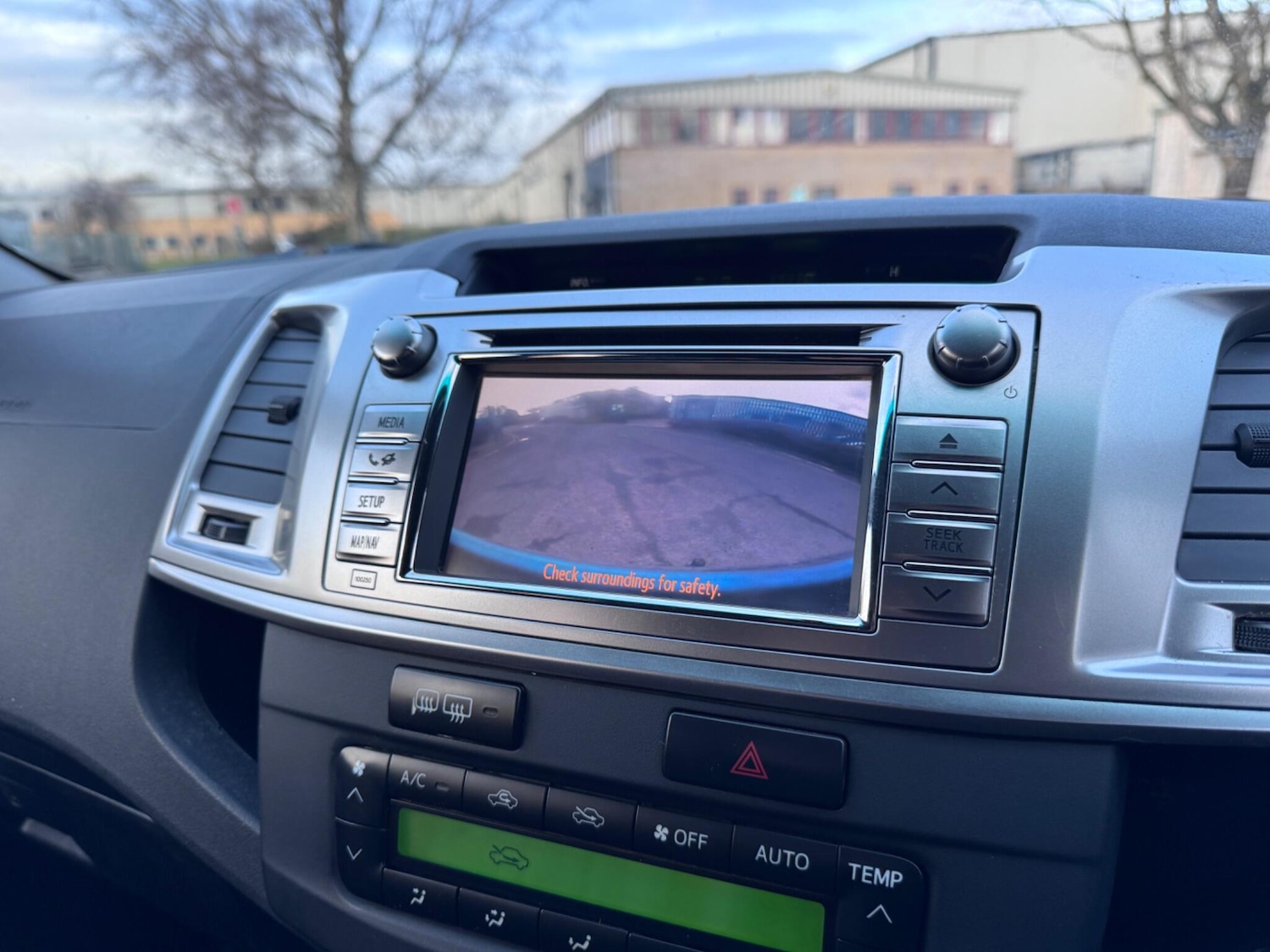 Used Toyota Hilux 2016 for sale - 77559908: Photo 25