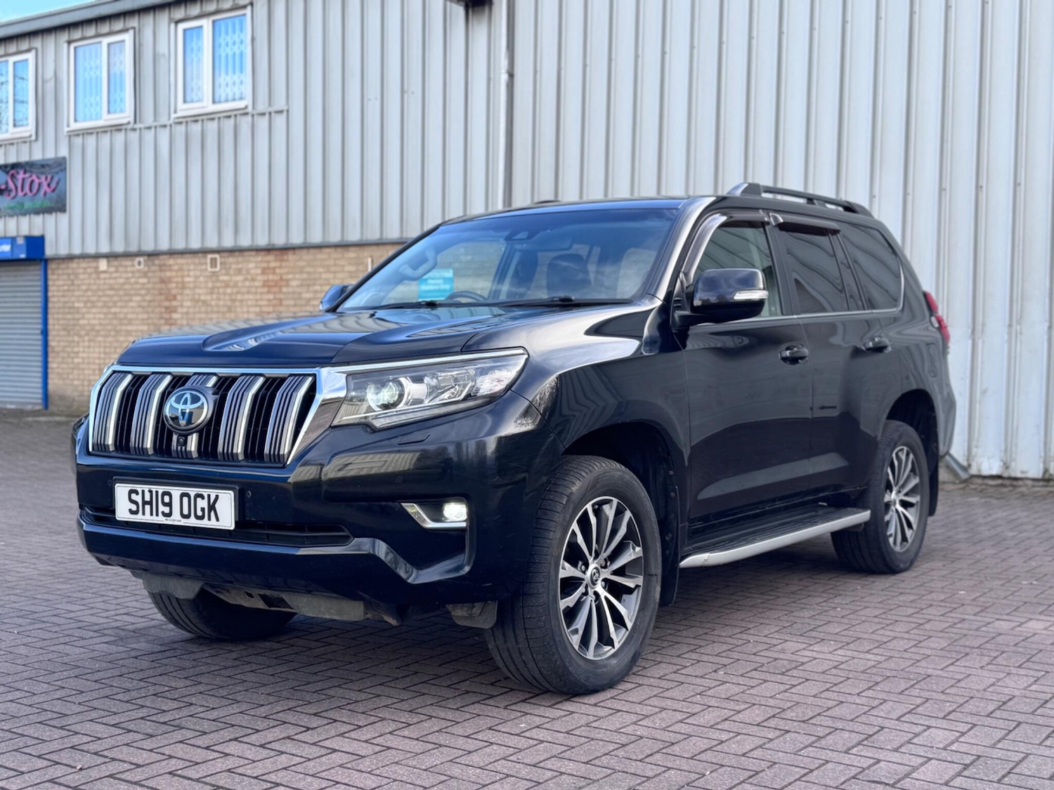 Used Toyota Land Cruiser 2019 for sale - 77637732: Photo 3