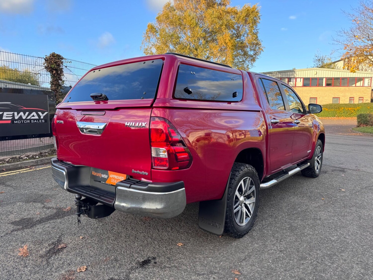 Used Toyota Hilux 2017 for sale - 76377888: Photo 12