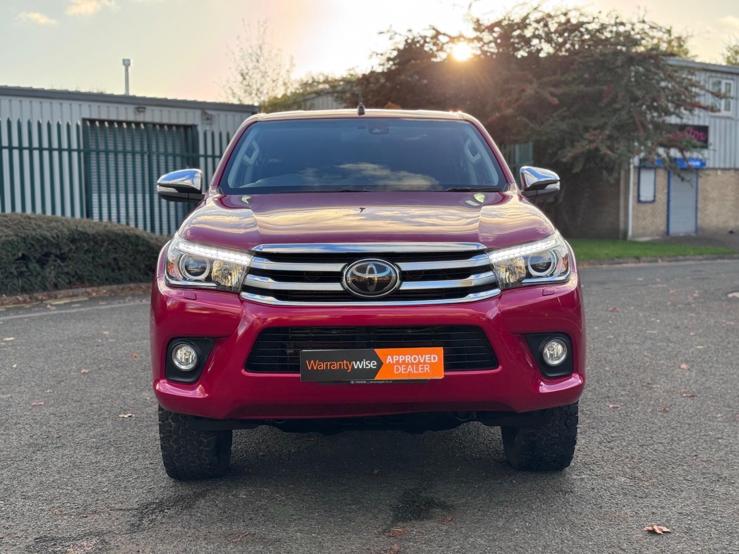 Used Toyota Hilux 2017 for sale - 76377888: Photo 2